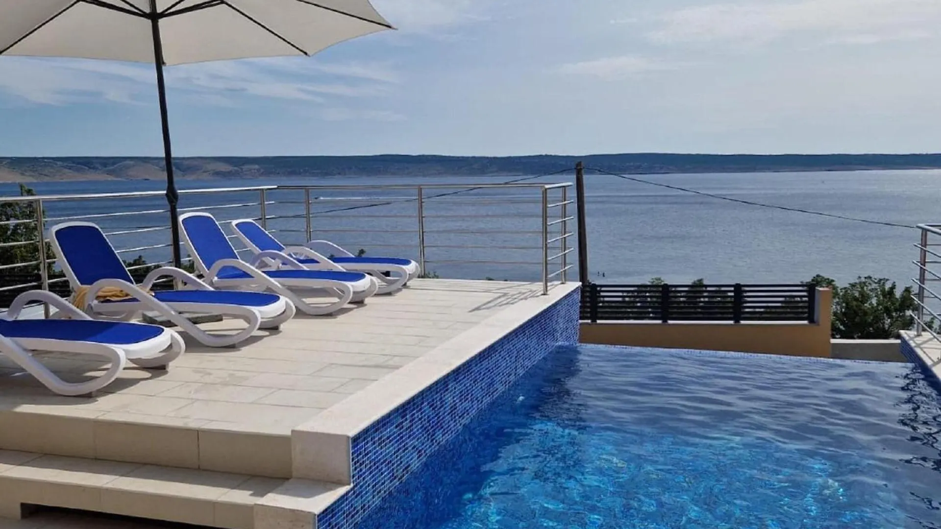 Apartment With Balcony And Swimming Pool Starigrad Paklenica